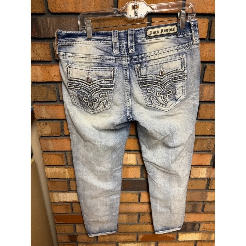 Women's Rock Revival Light Wash Ferry Ankle Skinny Jeans - Picture 2 of 10